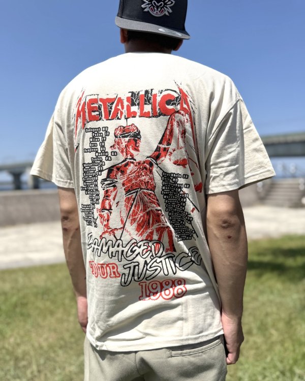 画像1: カリフォルニア買付アイテム 送料無料 L、XLラスト2枚づつで終了 METALLICA / Damaged Justice Tour 1988 Tシャツ サンド (1)