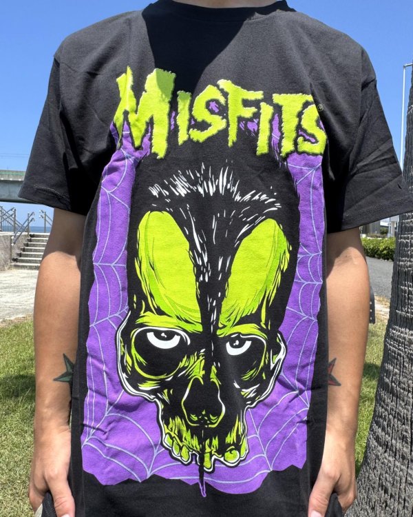 画像2: カリフォルニア買付アイテム 送料無料 MISFITS / Devilock Tシャツ ブラック (2)