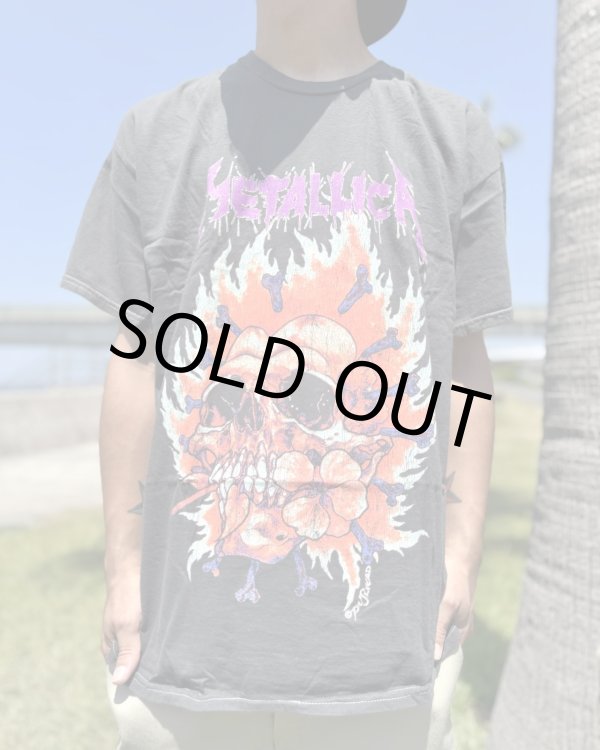 画像11: カリフォルニア買付アイテム 送料無料 Lサイズラスト1枚で終了 METALLICA / Flaming Flower Skull Tシャツ ブラック Artwork by PUSHEAD (11)