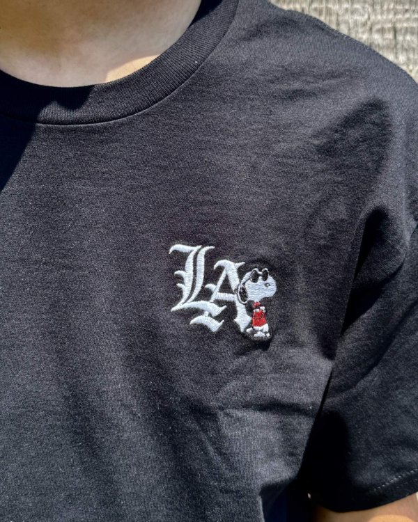 画像2: カリフォルニア買付アイテム 送料無料 RIOT SOCIETY x Peanuts / LA Tシャツ ブラック (2)