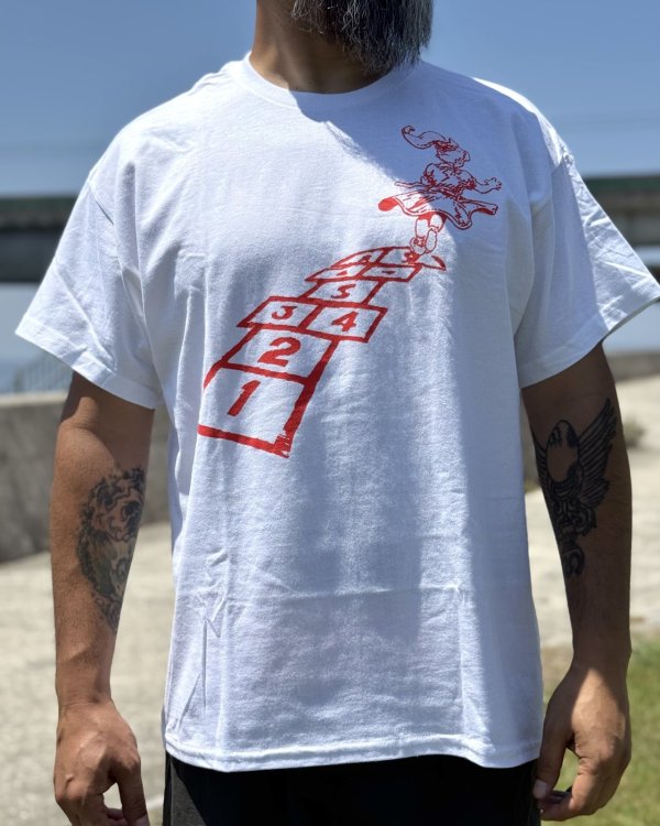 画像7: カリフォルニア買付アイテム 送料無料 XL、2XLサイズのみ KORN / Hopscotch Tシャツ ホワイト (7)