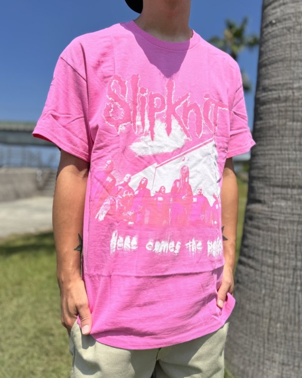 画像4: カリフォルニア買付アイテム 送料無料 SLIPKNOT / Here Comes the Pain Tシャツ ピンク (4)