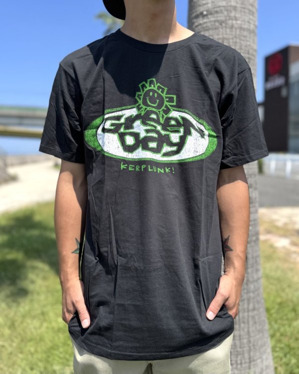画像1: カリフォルニア買付アイテム 送料無料 L、XLサイズのみ GREEN DAY / Kerplunk! Tシャツ ブラック (1)