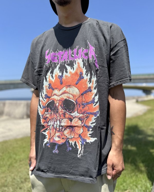 画像10: カリフォルニア買付アイテム 送料無料 L、2XLサイズのみ METALLICA / Flaming Flower Skull Tシャツ ブラック Artwork by PUSHEAD (10)