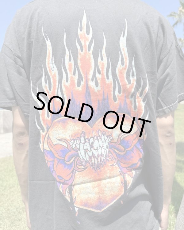 画像2: カリフォルニア買付アイテム 送料無料 Lサイズラスト1枚で終了 METALLICA / Flaming Flower Skull Tシャツ ブラック Artwork by PUSHEAD (2)