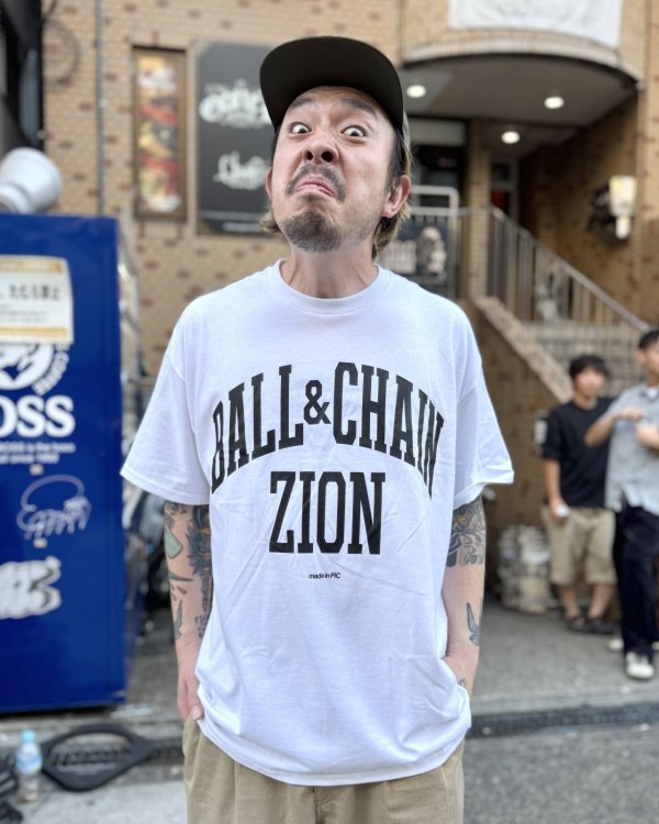 画像2: 20th Anniversary Special Item BALL&CHAIN x club ZiON / Artwork by PICTURE MOUSE 半袖 Tシャツ ホワイト (2)