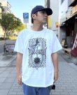 画像2: 20th Anniversary Special Item BALL&CHAIN / Fuck Fetters Artwork by TONJI THE GAROW INK 半袖 Tシャツ ホワイト (2)
