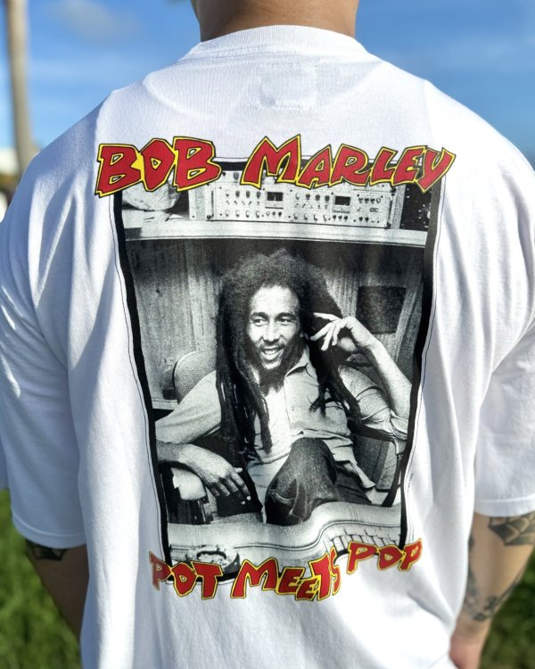 画像2: 送料無料 BOB MARLEY × POT MEETS POP / Uprising Tシャツ ホワイト (2)