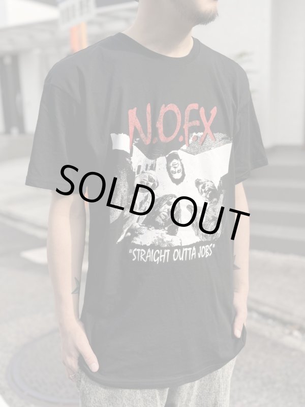 画像4: 送料無料 Mサイズ1枚で終了 NOFX "Final Tour Last Merch" / Straight Outta Jobs Tシャツ (made in USA) (4)