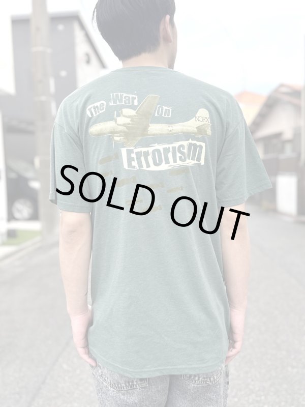 画像3: 送料無料 XL,2XLサイズラスト1枚ずつで終了 NOFX "Final Tour Last Merch" / Dropping Bombs Tシャツ (made in USA) (3)