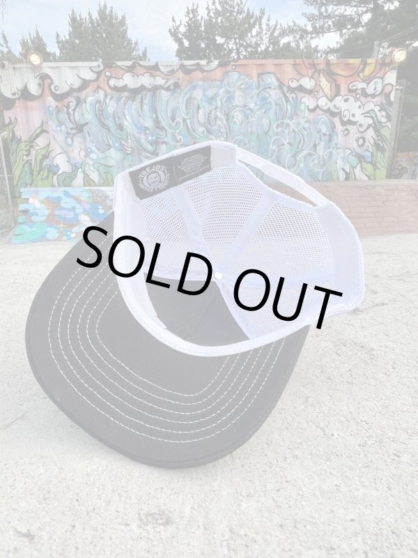 画像6: 送料無料 ラスト1枚で終了 TREJO'S COFFEE & DONUTS / Logo メッシュキャップ BLACK/WHITE (6)