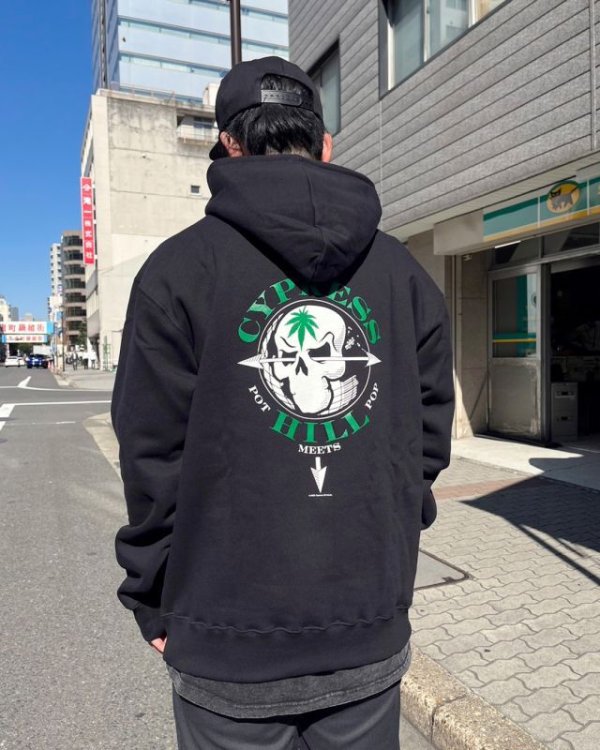 画像3: 送料無料 Lサイズラスト1枚で終了 CYPRESS HILL x POT MEETS POP / Skull & Compass プルオーバーパーカー BLACK (3)